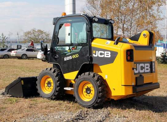 Мини погрузчик JCB 225