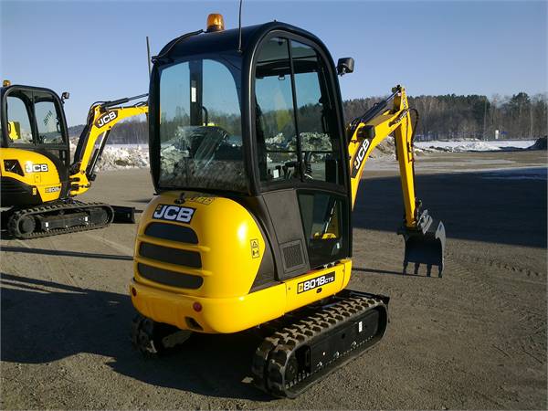 Мини-экскаватор JCB 8018 CTS